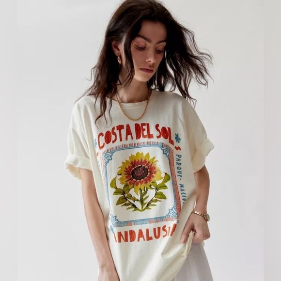 urban outfitters oversized tee - Picture 1 of 4